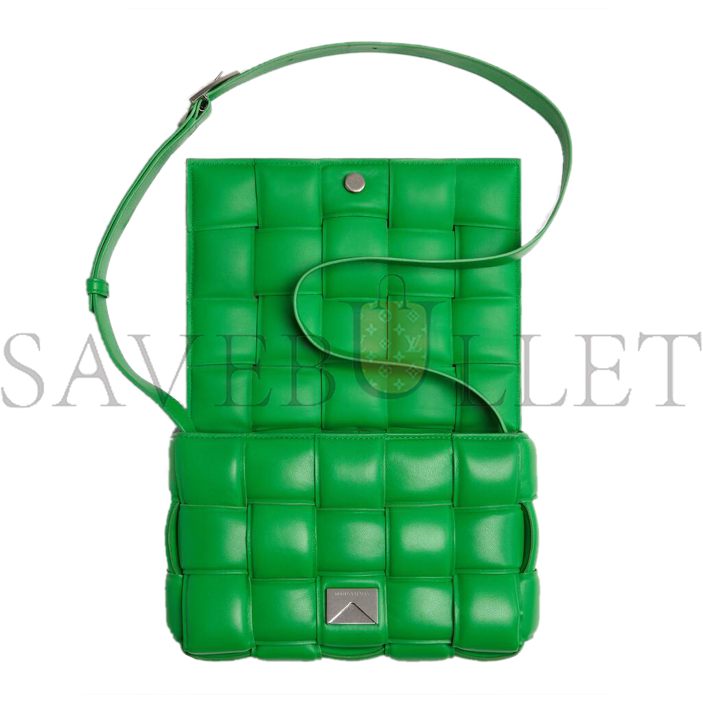 BOTTEGA VENETA PADDED CASSETTE (26*18*8cm) BOTTEGA VENETA PADDED CASSETTE (26*18*8cm)